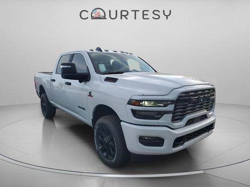 Bright White Clearcoat 2026 RAM 2500 Big Horn Crew Cab 4x4 6'4' Box