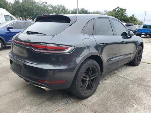 2021 Porsche Macan Base