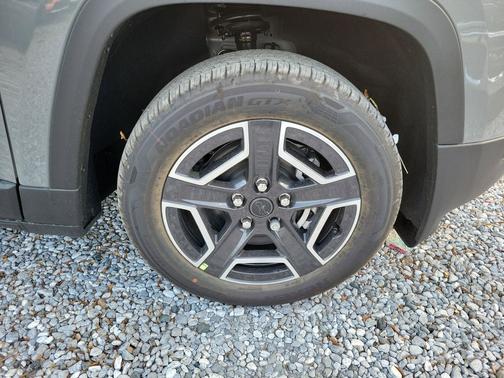 Sting-Gray Clearcoat 2026 Jeep Cherokee Limited