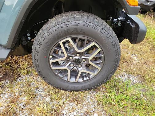 anvil clearcoat 2026 Jeep Wrangler 4-Door Sahara 4x4