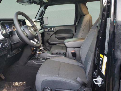 Black Clearcoat 2026 Jeep Wrangler Sport S