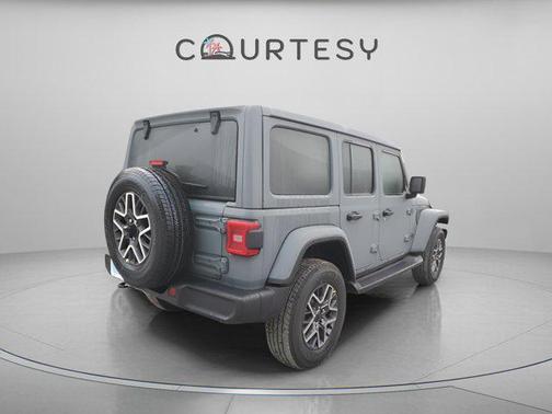 2026 Jeep Wrangler 4-Door Sahara 4x4