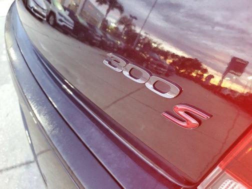 2022 Chrysler 300 S