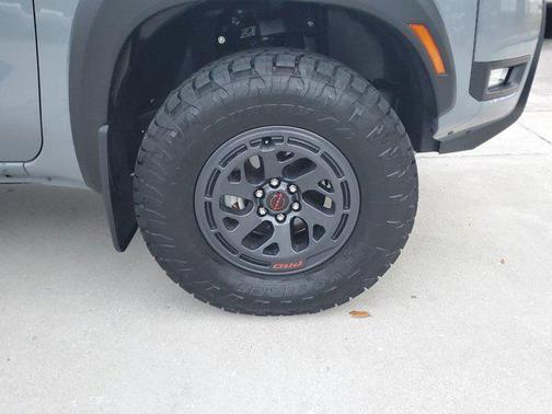 2025 Nissan Frontier PRO-4X