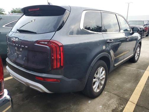 2022 Kia Telluride LX