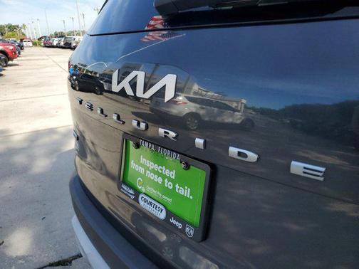 2022 Kia Telluride LX
