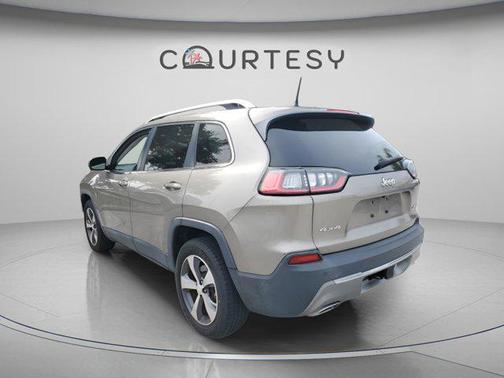 Light Brownstone Pearlcoat 2019 Jeep Cherokee Limited
