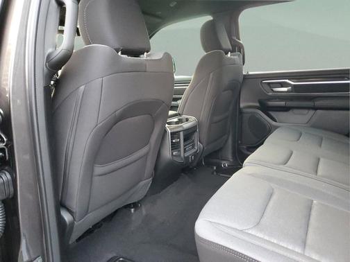 Granite Crystal Metallic Clearcoat 2026 RAM 1500 Big Horn/Lone Star