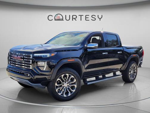 Onyx Black 2024 GMC Canyon Denali