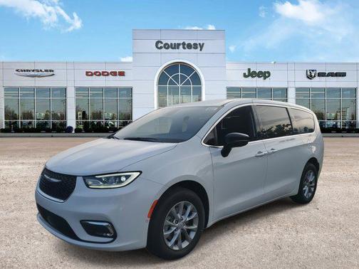 2025 Chrysler Pacifica L