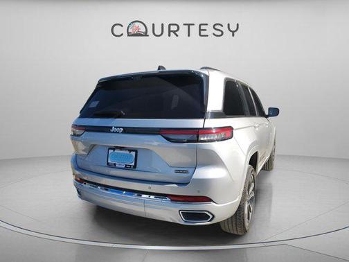 2025 Jeep Grand Cherokee Overland