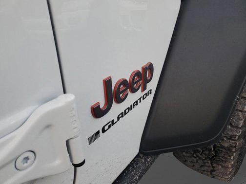 2025 Jeep Gladiator Mojave