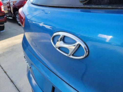 Caribbean Blue 2016 Hyundai TUCSON SE