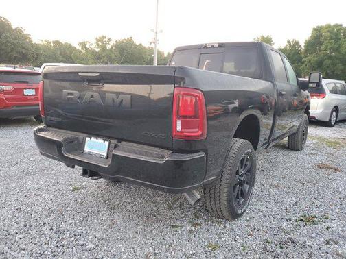 Diamond Black Crystal Pearlcoat 2026 RAM 2500 Big Horn Crew Cab 4x4 6'4' Box