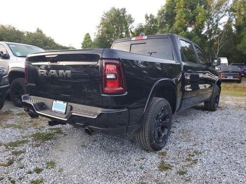 Diamond Black Crystal Pearlcoat 2026 RAM 1500 Big Horn/Lone Star