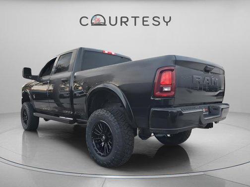 2025 RAM 2500 Big Horn Crew Cab 4x4 6'4' Box