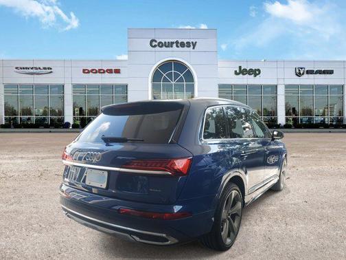 2022 Audi Q7 55 Prestige