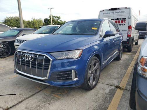2022 Audi Q7 55 Prestige