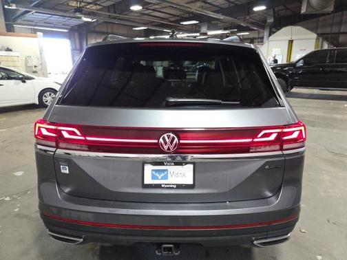 2025 Volkswagen Atlas 2.0T SE w/Technology 4MOTION
