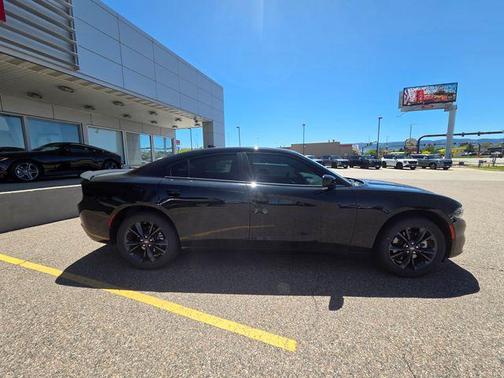 Pitch Black Clearcoat 2023 Dodge Charger SXT