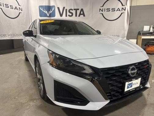 2023 Nissan Altima SR VC-Turbo FWD