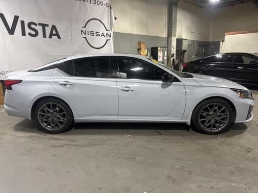 2023 Nissan Altima SR VC-Turbo FWD