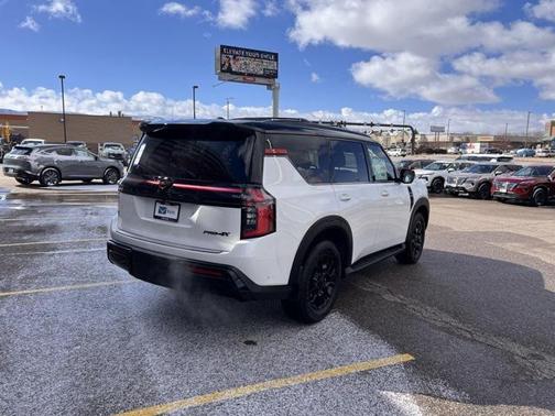 2025 Nissan Armada PRO-4X 4WD