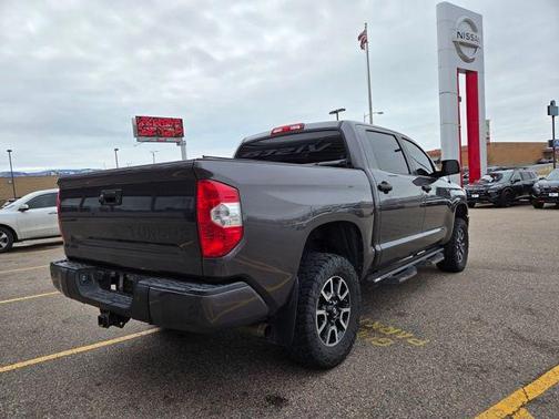 2018 Toyota Tundra SR5