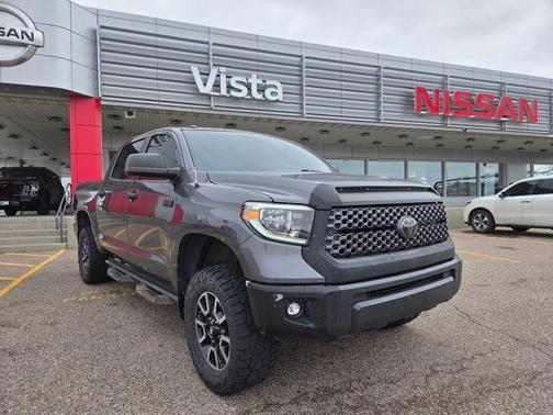2018 Toyota Tundra SR5