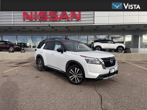 2025 Nissan Pathfinder Platinum 4WD
