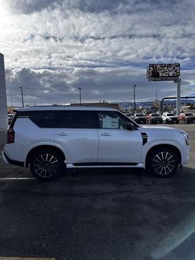2025 Nissan Armada Platinum Reserve 4WD