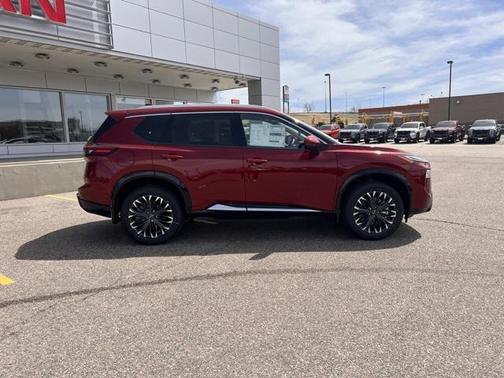 2025 Nissan Rogue Platinum