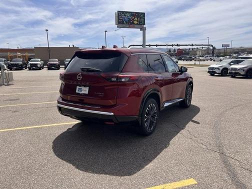 2025 Nissan Rogue Platinum