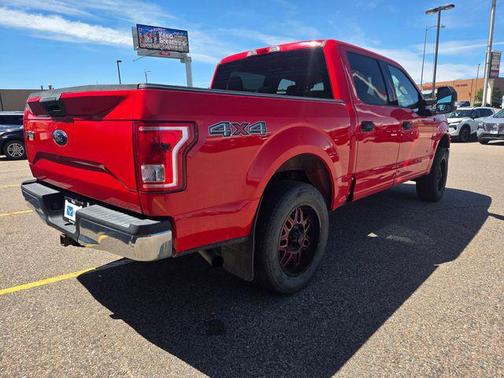 Red 2016 Ford F-150 XLT