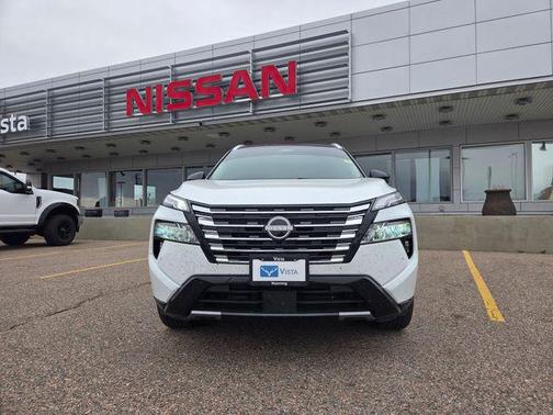 2025 Nissan Rogue Platinum