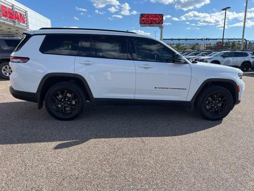 2024 Jeep Grand Cherokee L Altitude