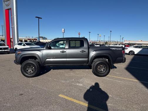 2022 Toyota Tacoma TRD Off Road