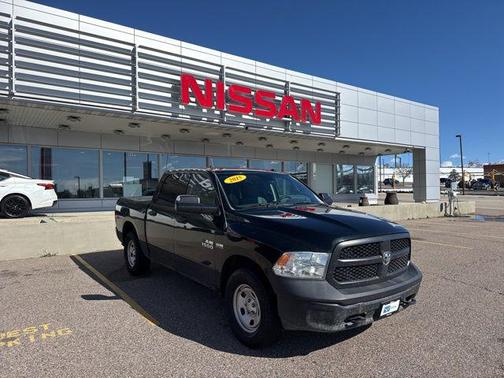 Black Forest Green Pearlcoat 2015 RAM 1500 Tradesman