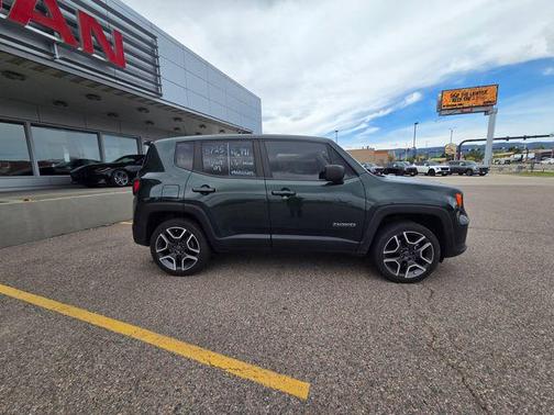 Technogreen Metallic Clearcoat 2021 Jeep Renegade Sport