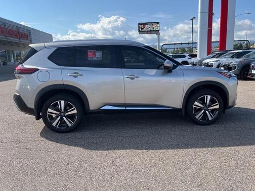2023 Nissan Rogue Platinum