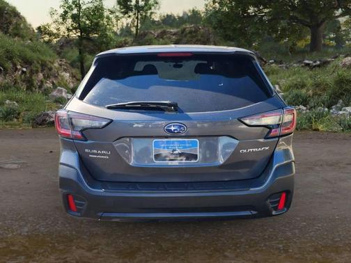 Ice Silver Metallic 2020 Subaru Outback Premium