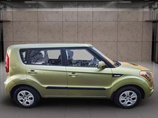 2013 Kia Soul Base