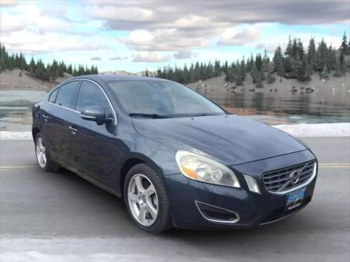 2013 Volvo S60 T5 Premier