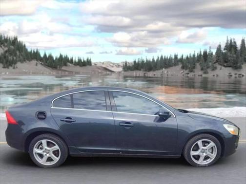 2013 Volvo S60 T5 Premier