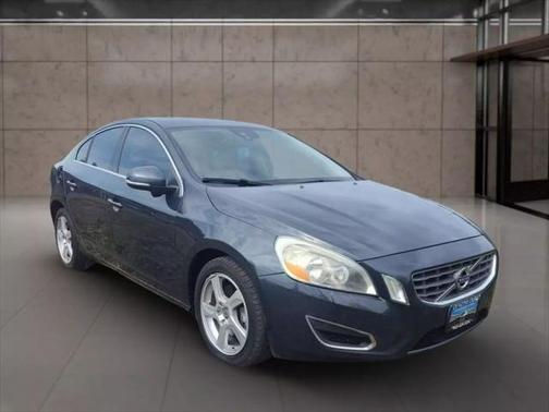 2013 Volvo S60 T5 Premier