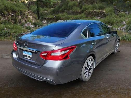 Gun Metallic 2017 Nissan Altima 2.5 SV