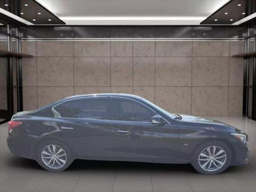 2015 INFINITI Q50 Premium