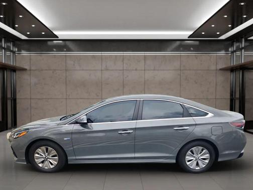 2019 Hyundai SONATA Hybrid SE