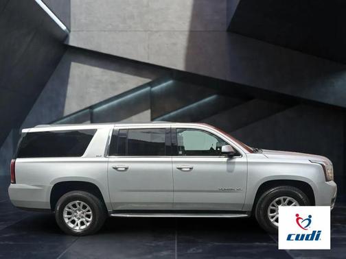 Quicksilver Metallic 2019 GMC Yukon XL SLT