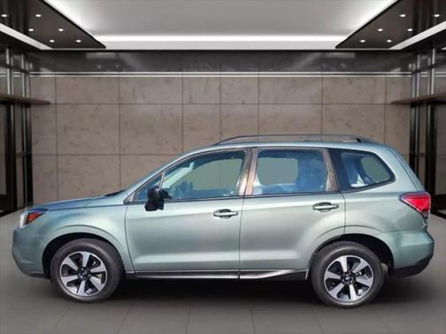 2017 Subaru Forester 2.5i